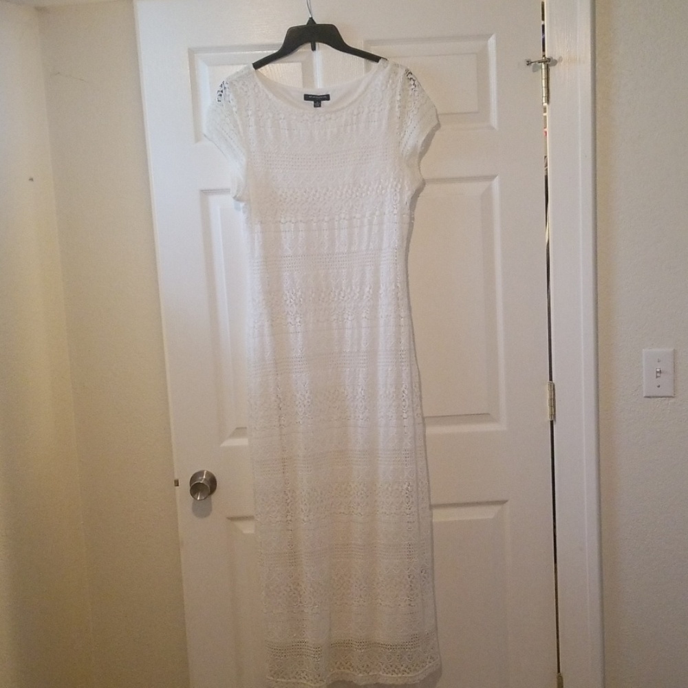 White lace dress